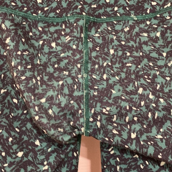 Lululemon Wunder Under Leggings - Picture 12 of 14